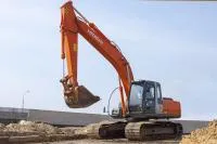 Аренда экскаватора гусеничного Hitachi ZX-200